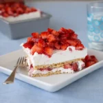 no bake strawberry cheesecake lasagna in glass dish